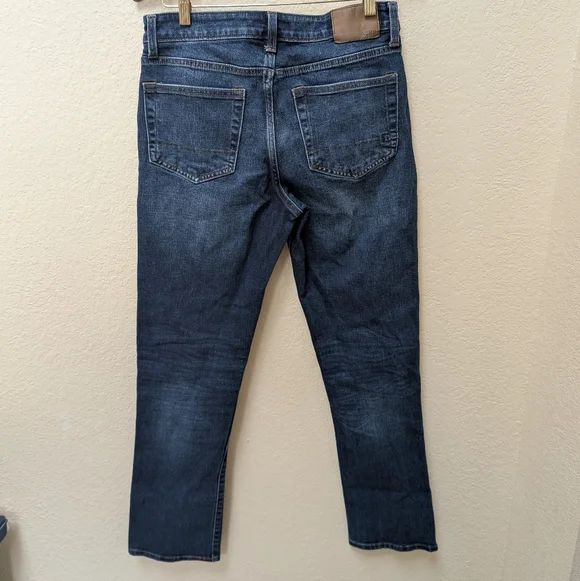 Aeropstale Athletic Straight Blue Jeans. Size 29/32 - Picture 3 of 7